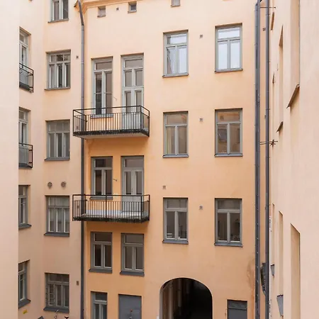 Charming Flat In Design District Apartamento Helsínquia