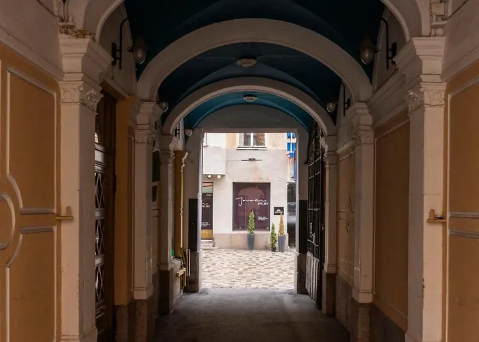 Charming Flat In Design District 아파트 헬싱키