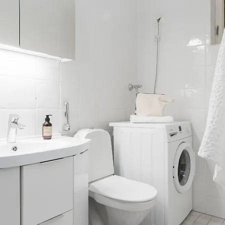 Charming Flat In Design District * Helsinki
