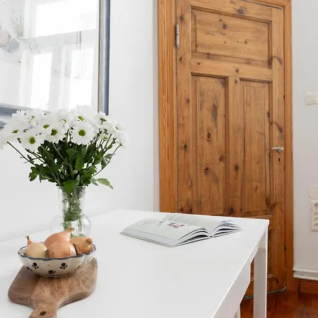 Charming Flat In Design District Helsinki