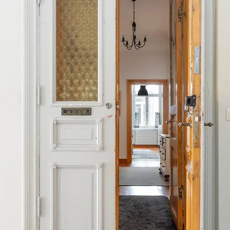 Apartment Charming Flat In Design District