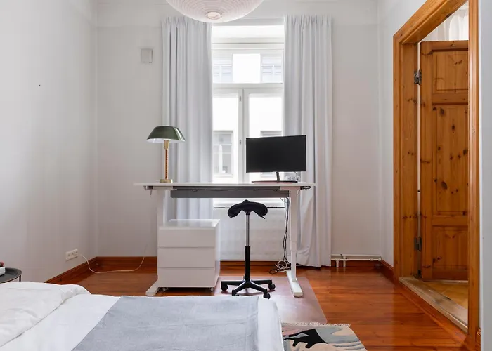 Apartment Charming Flat In Design District Helsinki