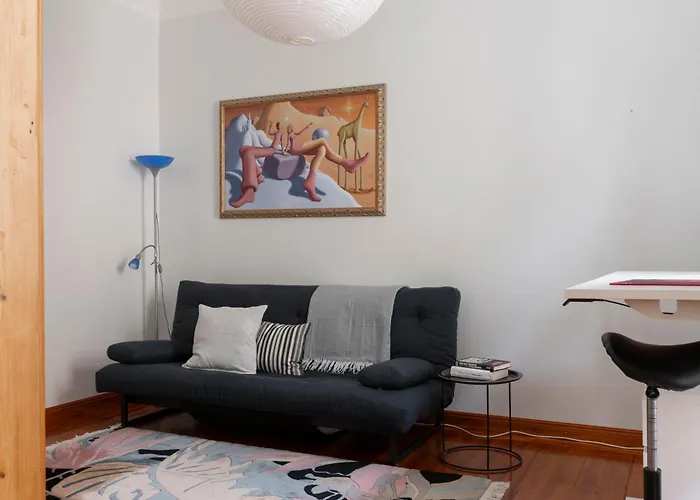 Charming Flat In Design District شقة *