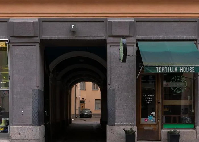 Charming Flat In Design District *